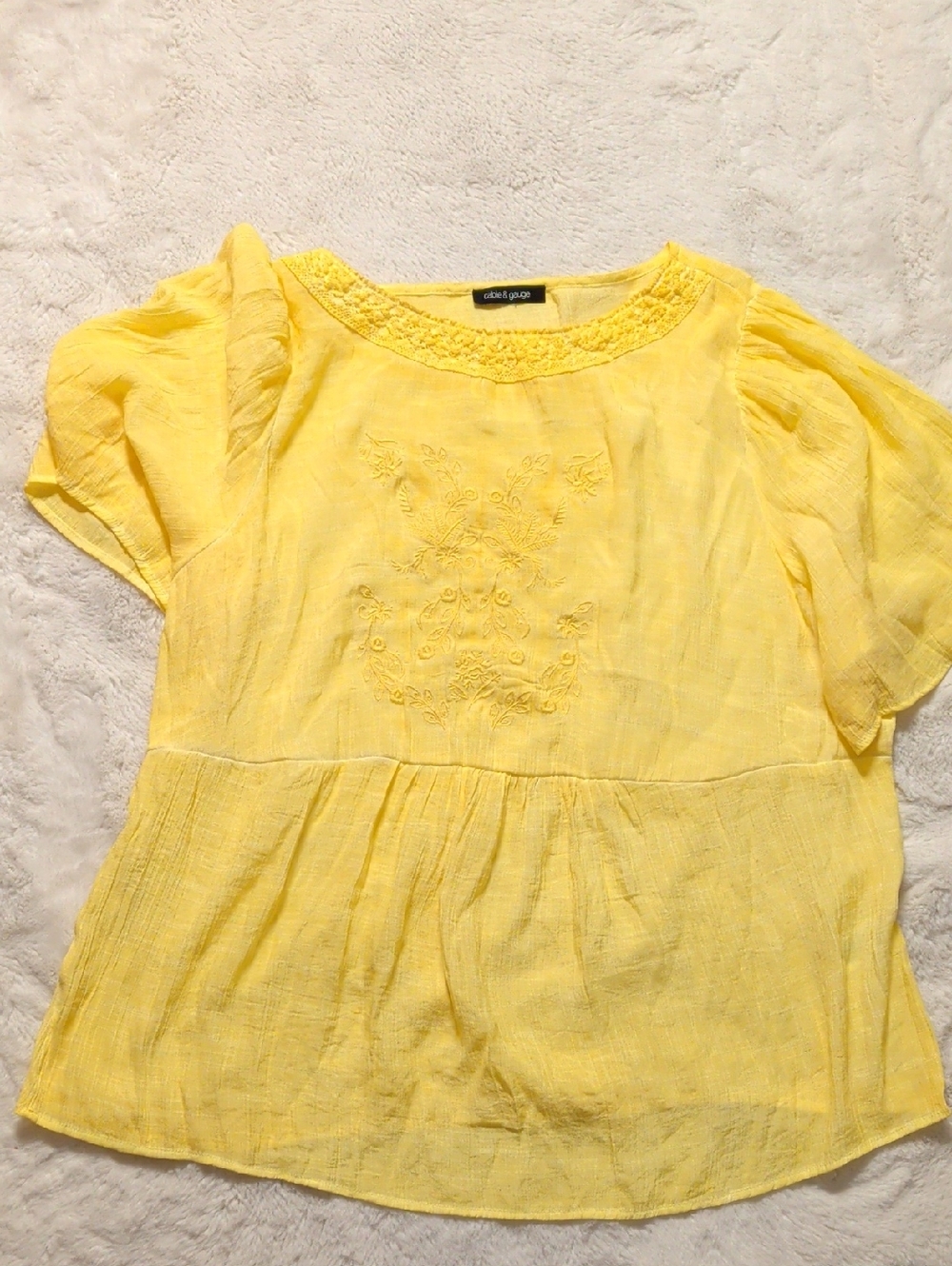 Cable & Gauge Yellow Embroidered Peasant Blouse‎